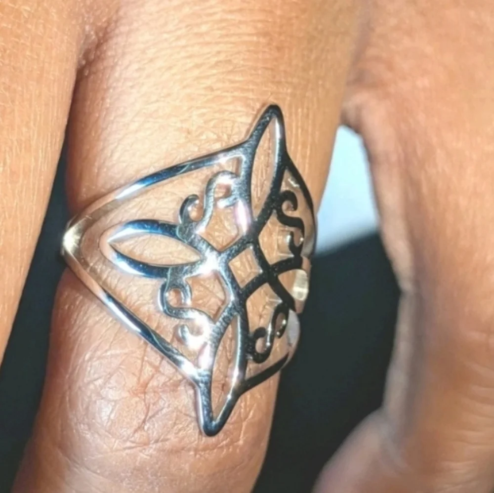 Witch Knot Silvery Stainless Steel Ring For Women Wiccan Cross Celtic Knot Sz 5